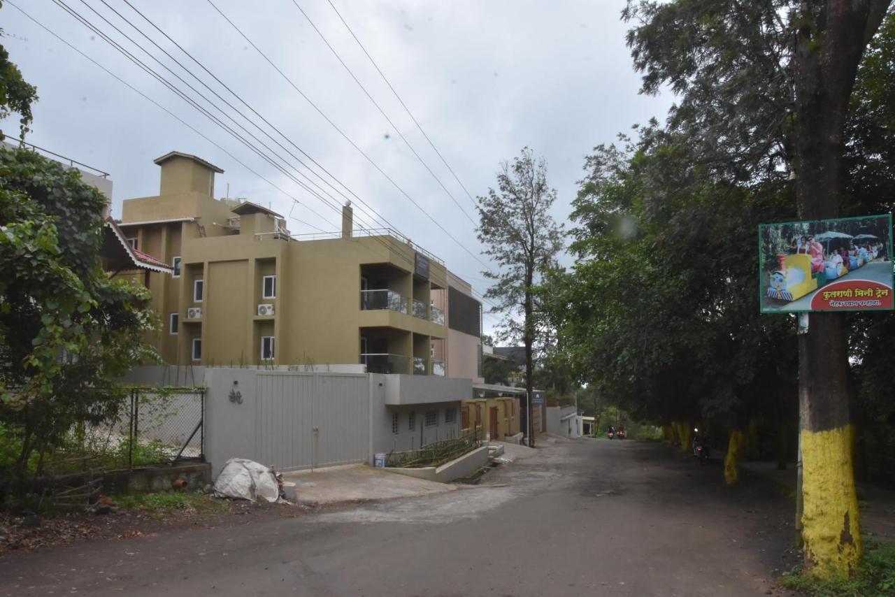 Regal Panhala Residency Hotel ภายนอก รูปภาพ